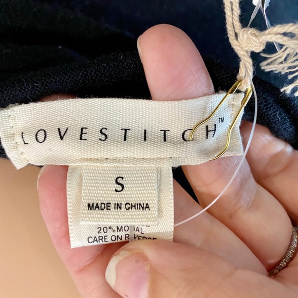 LOVESTITCH NWT SZ S BLACK SHAWL LIKE SWEATER - Picture 7 of 7